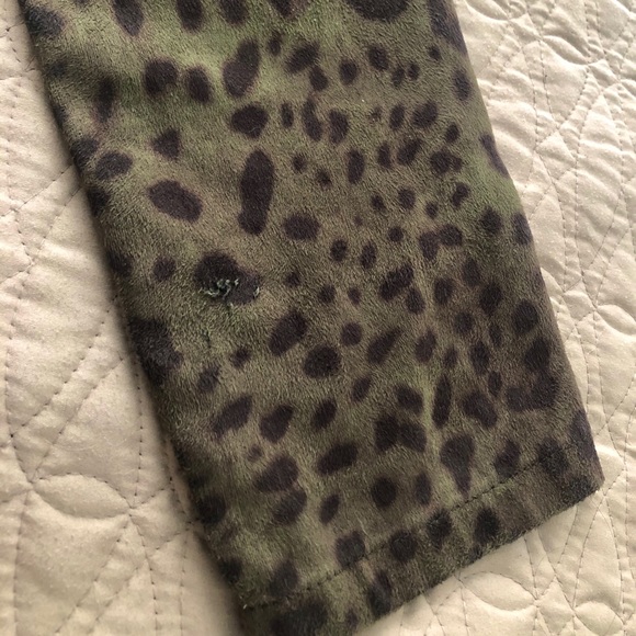 Rare Hart Denim olive suede leopard jeans - Picture 5 of 5